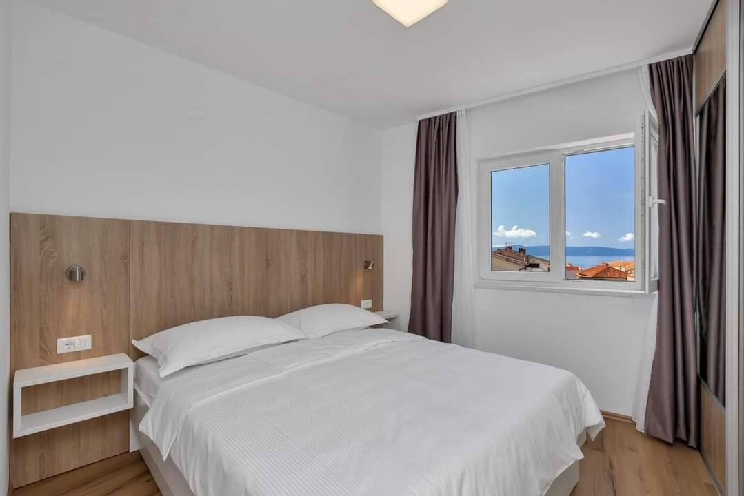 Apartmani Daniela Podgora Bagian luar foto