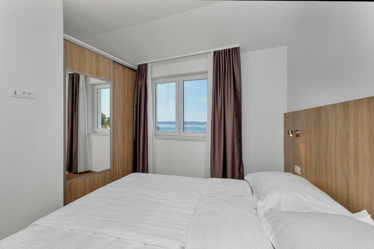 Apartmani Daniela Podgora Bagian luar foto