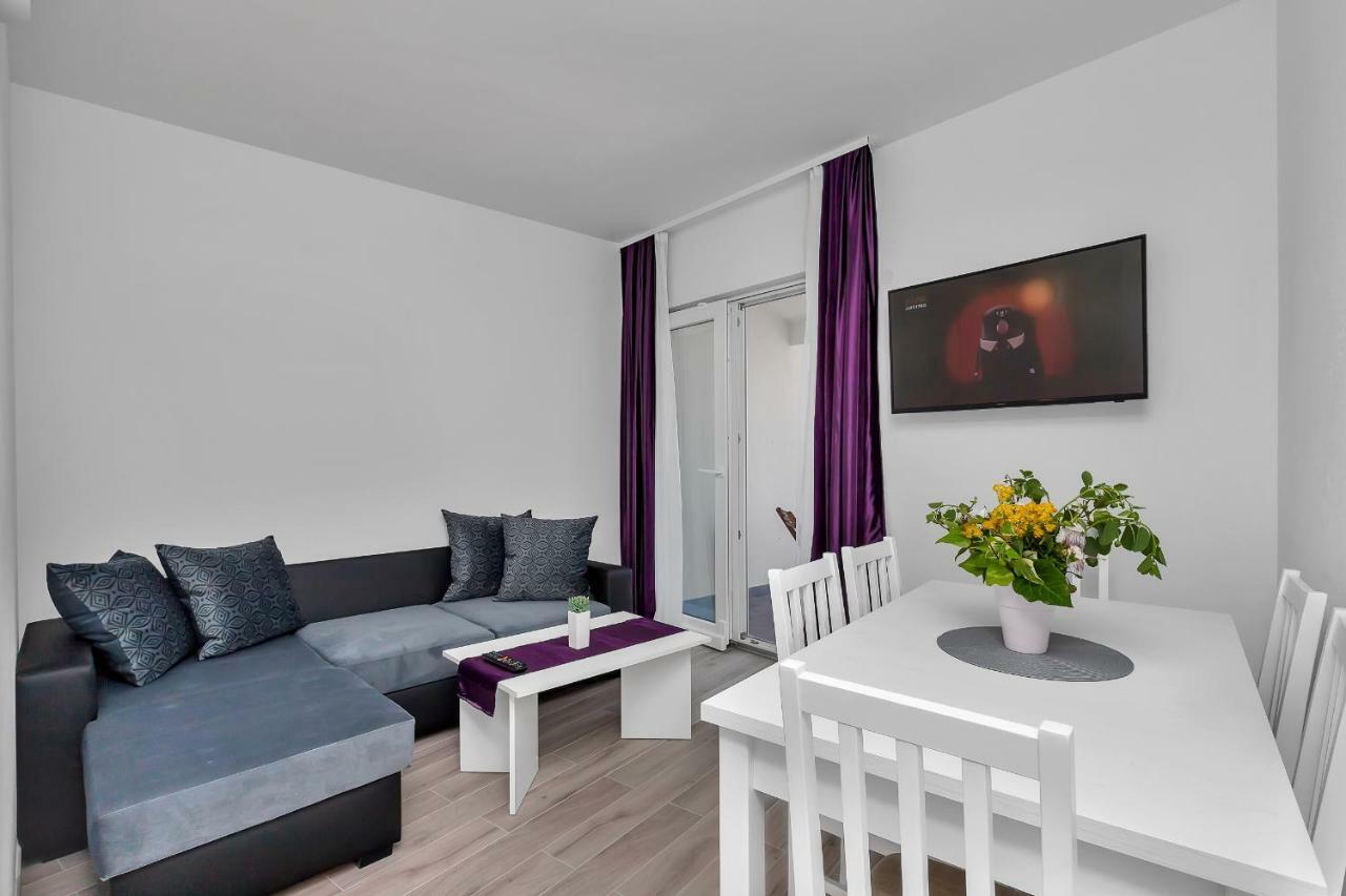 Apartmani Daniela Podgora Bagian luar foto