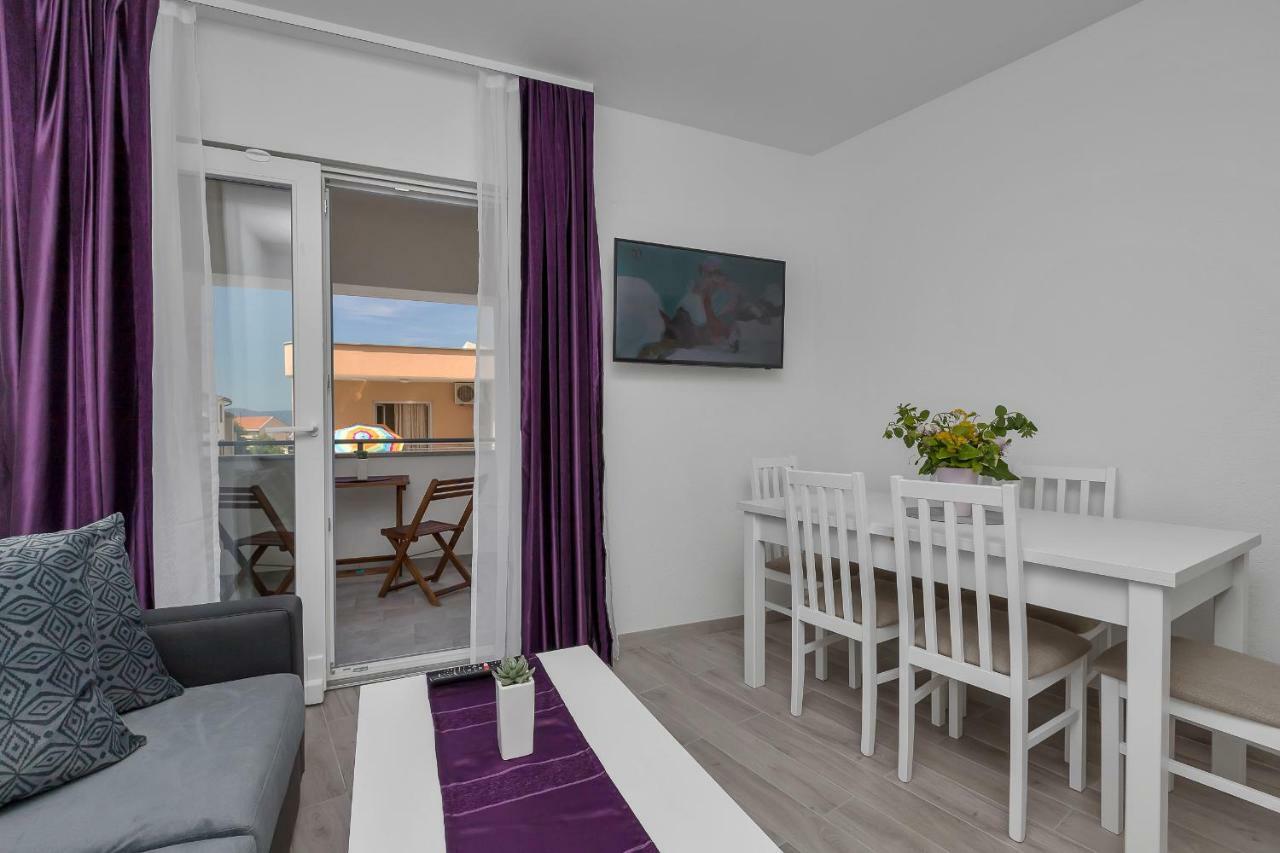 Apartmani Daniela Podgora Bagian luar foto